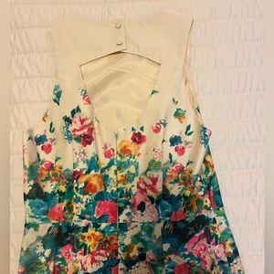 Anthropologie Maeve Floral Dress Keyhole back Sz 6